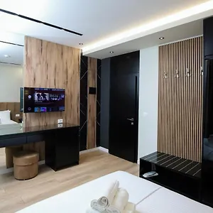 Three Hotel